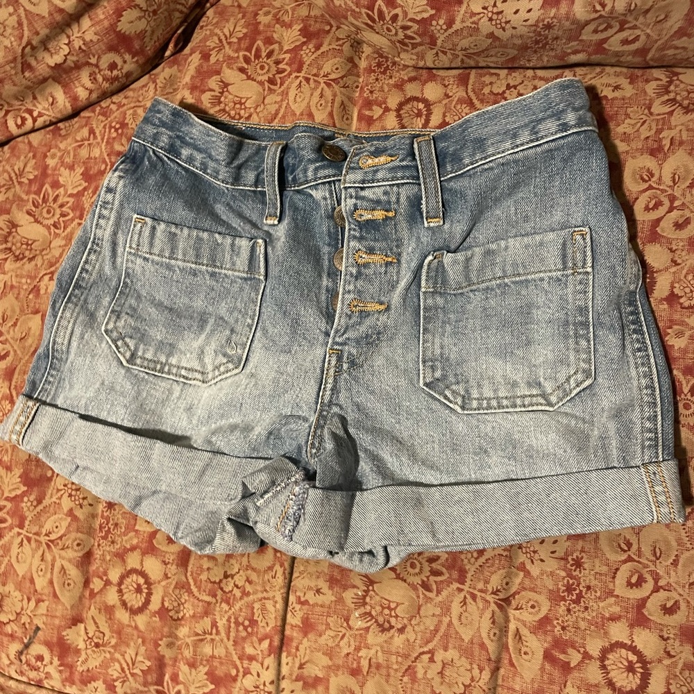 Levi’s high rise shorts